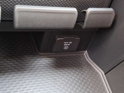 New 2026 RAM 1500 Big Horn AWD/4WD image 15