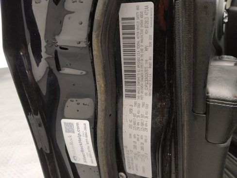 Used 2019 Jeep Cherokee Latitude w/ Popular Appearance Group FWD image 33