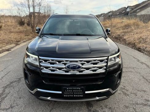 Used 2018 Ford Explorer Limited image 3