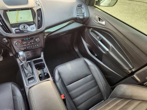 Certified 2019 Ford Escape Titanium AWD/4WD image 14