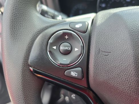 Used 2019 Honda HR-V EX image 24