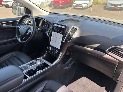 Used 2024 Ford Edge SEL image 31