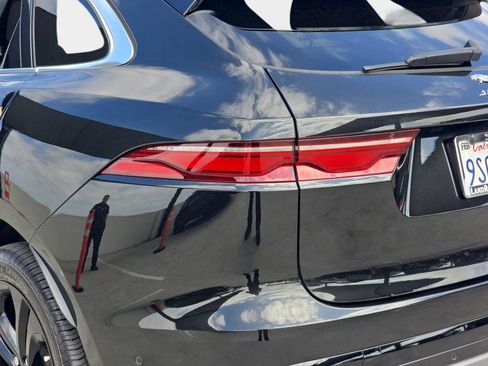 Used 2025 Jaguar F-PACE R-Dynamic S AWD/4WD image 39