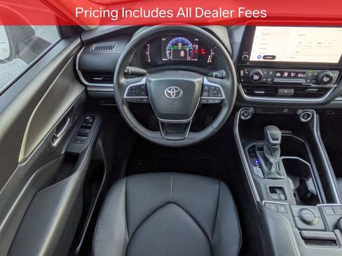 Used 2026 Toyota Grand Highlander FWD image 18