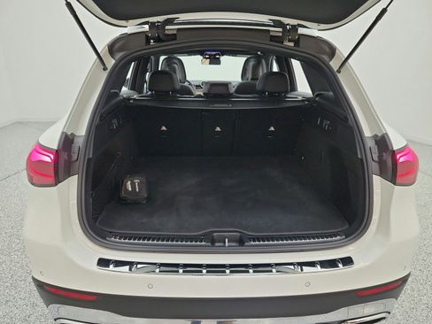 Certified 2026 Mercedes-Benz GLC 300 image 21