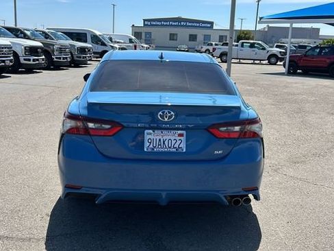Used 2024 Toyota Camry SE FWD image 4