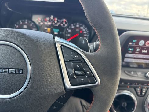 Used 2018 Chevrolet Camaro SS w/ Hot Wheels Edition image 18