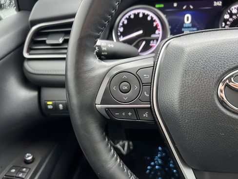 Used 2023 Toyota Camry XLE w/ Cold Weather Package image 25