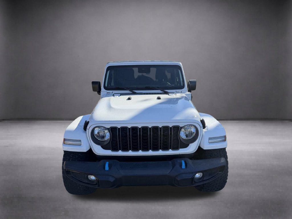 Used 2024 Jeep Wrangler Unlimited AWD/4WD image 3