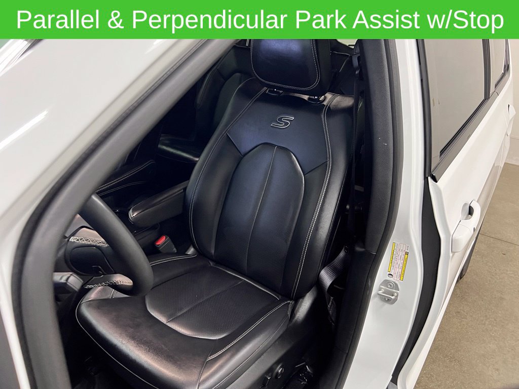 Used 2024 Chrysler Pacifica Limited FWD image 37