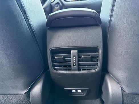 Used 2023 Toyota Corolla Cross HYBRID XSE image 31