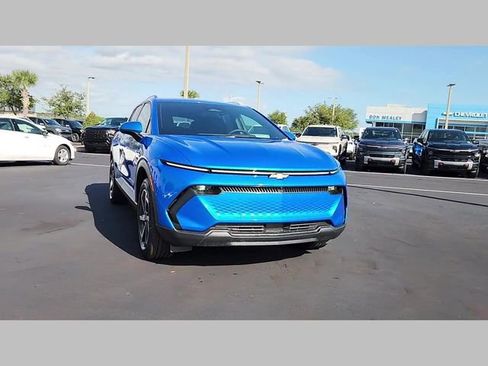New 2026 Chevrolet Equinox EV LT image 31