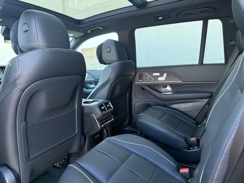 Used 2026 Mercedes-Benz GLS 580 4MATIC image 36
