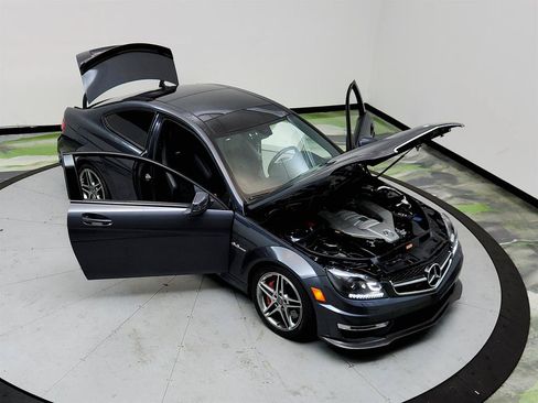 Used 2012 Mercedes-Benz C 63 AMG Coupe image 35