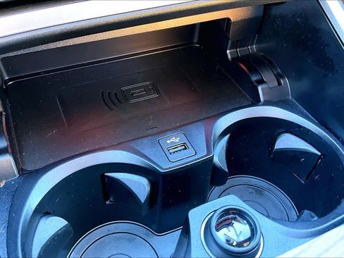 Used 2025 BMW i4 eDrive40 w/ Premium Package image 33