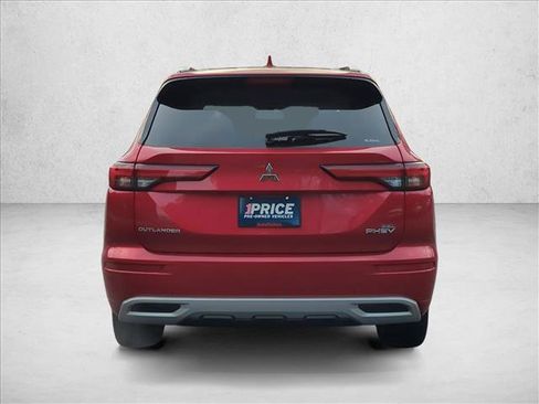 Used 2023 Mitsubishi Outlander SEL image 6