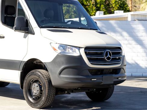 Used 2022 Mercedes-Benz Sprinter 2500 w/ Acoustic Package image 3
