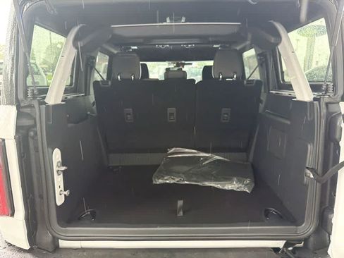 New 2026 Ford Bronco Outer Banks w/ Sasquatch Package AWD/4WD image 16