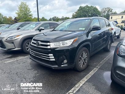 Used 2017 Toyota Highlander XLE w/ Protection Package #3