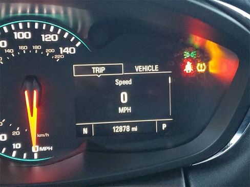 Used 2022 Chevrolet Trax LS w/ Tint and Cruise Package image 12