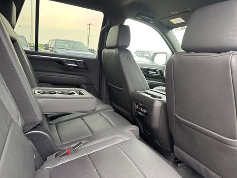 Used 2025 Chevrolet Tahoe LT AWD/4WD image 5