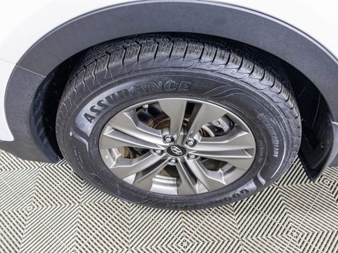 Used 2015 Hyundai Santa Fe Sport w/ Option Group 02 image 44