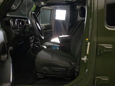 Used 2020 Jeep Wrangler Unlimited Sport image 24