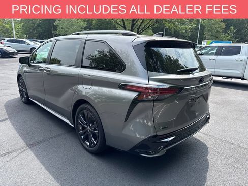 Certified 2026 Toyota Sienna XSE FWD image 17