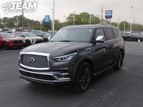 Used 2023 INFINITI QX80 Sensory w/ Cargo Package AWD/4WD image 8