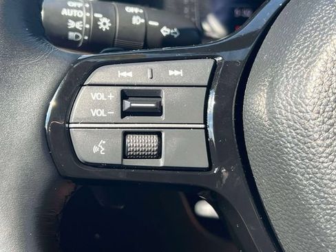 Used 2025 Honda Pilot Elite image 22