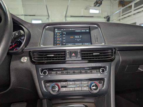 Used 2018 Kia Optima SX w/ Technology Package FWD image 32