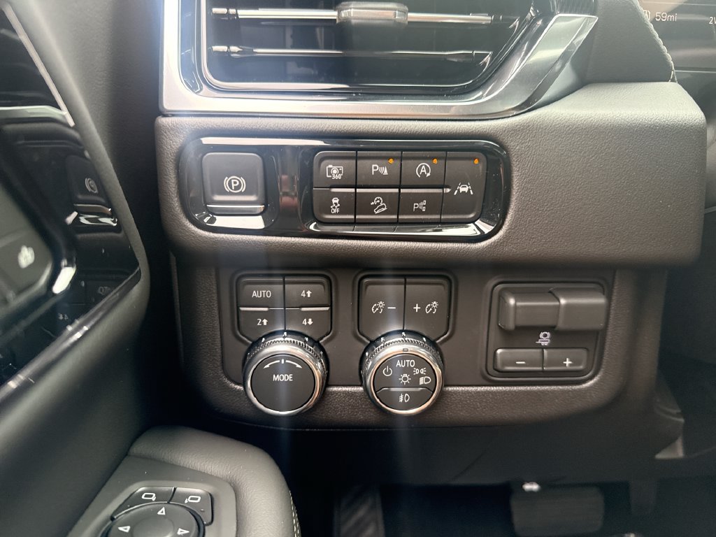 New 2026 GMC Yukon Elevation w/ Elevation Premium Package AWD/4WD image 18
