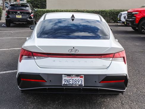 Used 2024 Hyundai Elantra Limited FWD image 6