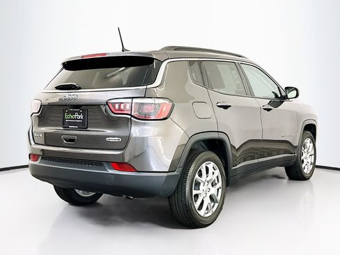 Used 2022 Jeep Compass Latitude image 9