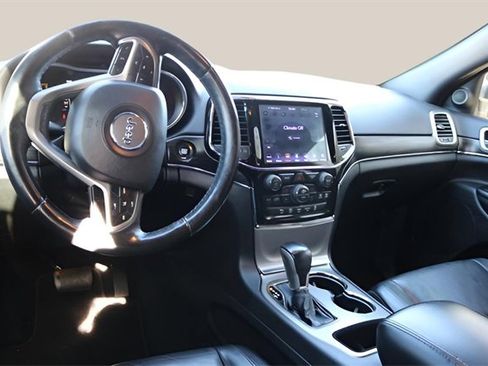 Used 2019 Jeep Grand Cherokee Limited image 14