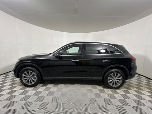 Used 2026 Mercedes-Benz GLC 300 4MATIC image 4