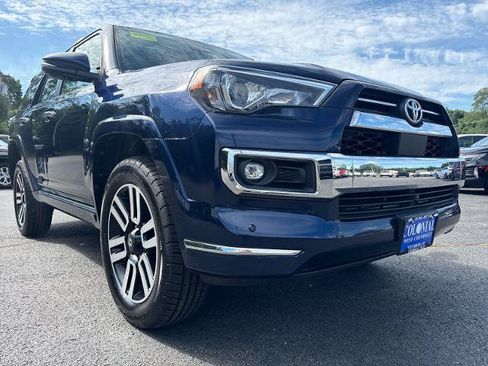 Used 2022 Toyota 4Runner Limited AWD/4WD image 3