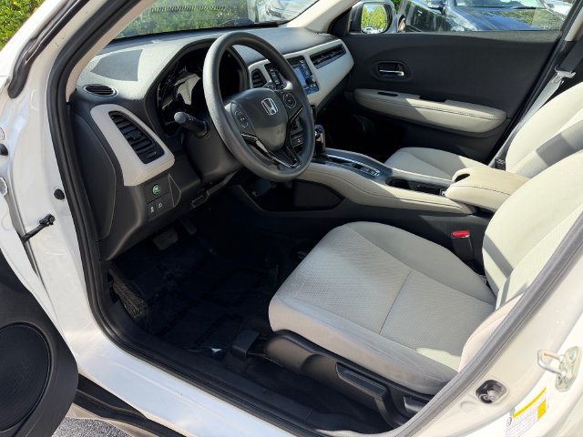 Used 2019 Honda HR-V LX image 12