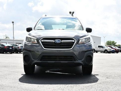 Used 2019 Subaru Outback 2.5i AWD/4WD image 2