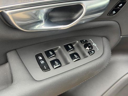 Certified 2026 Volvo XC90 B6 Ultra AWD/4WD image 17