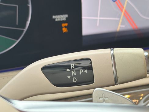Used 2020 Mercedes-Benz S 560 Sedan w/ AMG Line Exterior image 23