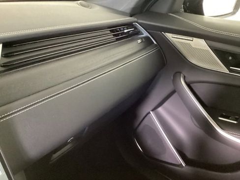 Certified 2025 Jaguar F-PACE R-Dynamic S image 19
