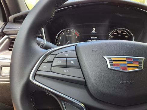 New 2026 Cadillac XT5 Luxury w/ LPO, Red Accent Package image 19