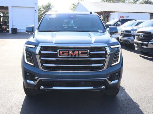 Certified 2025 GMC Yukon Elevation w/ Technology Package RWD image 4