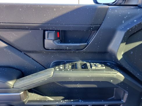 New 2026 Toyota 4Runner SR5 image 17