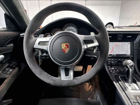 Used 2015 Porsche 911 GT3 RWD image 8