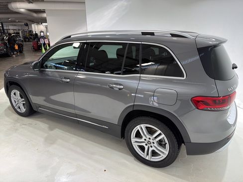Used 2020 Mercedes-Benz GLB 250 4MATIC image 3