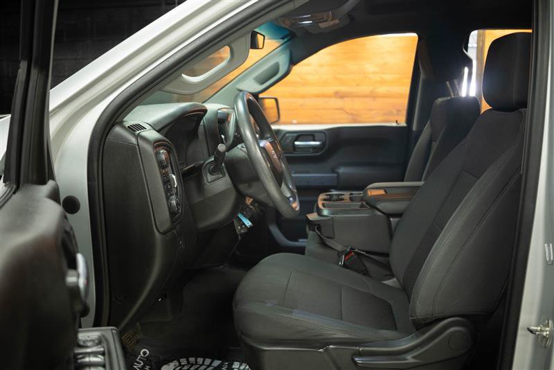 Used 2021 Chevrolet Silverado 1500 Custom Trail Boss AWD/4WD image 7