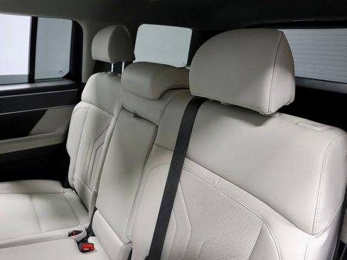 Used 2025 Hyundai Santa Fe SEL image 22