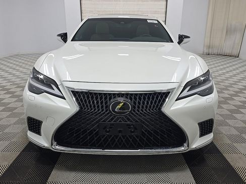 Used 2021 Lexus LS 500 w/ Accessory Package (Z2) RWD image 2